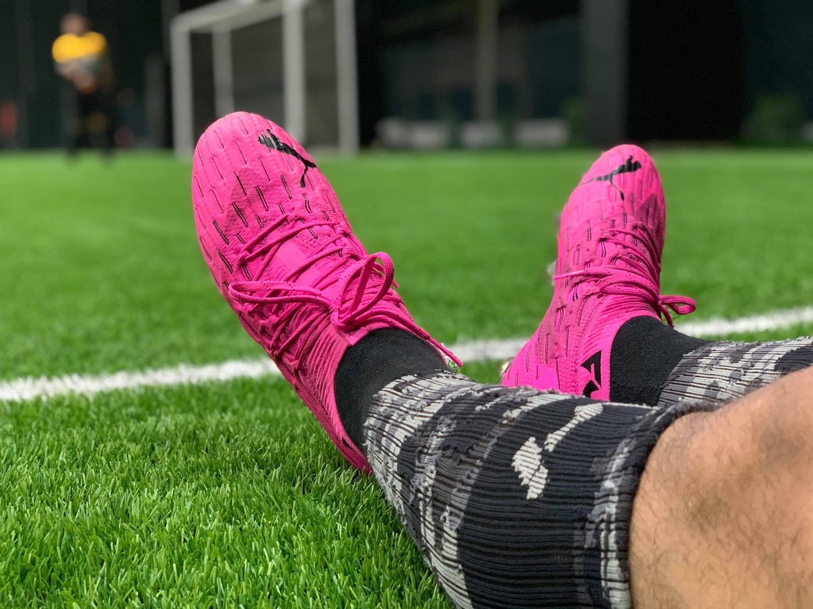 Pink puma football boots outlet